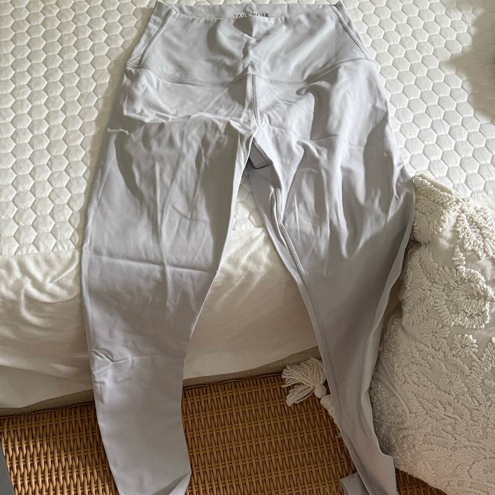 Women's Light Gray Leggings